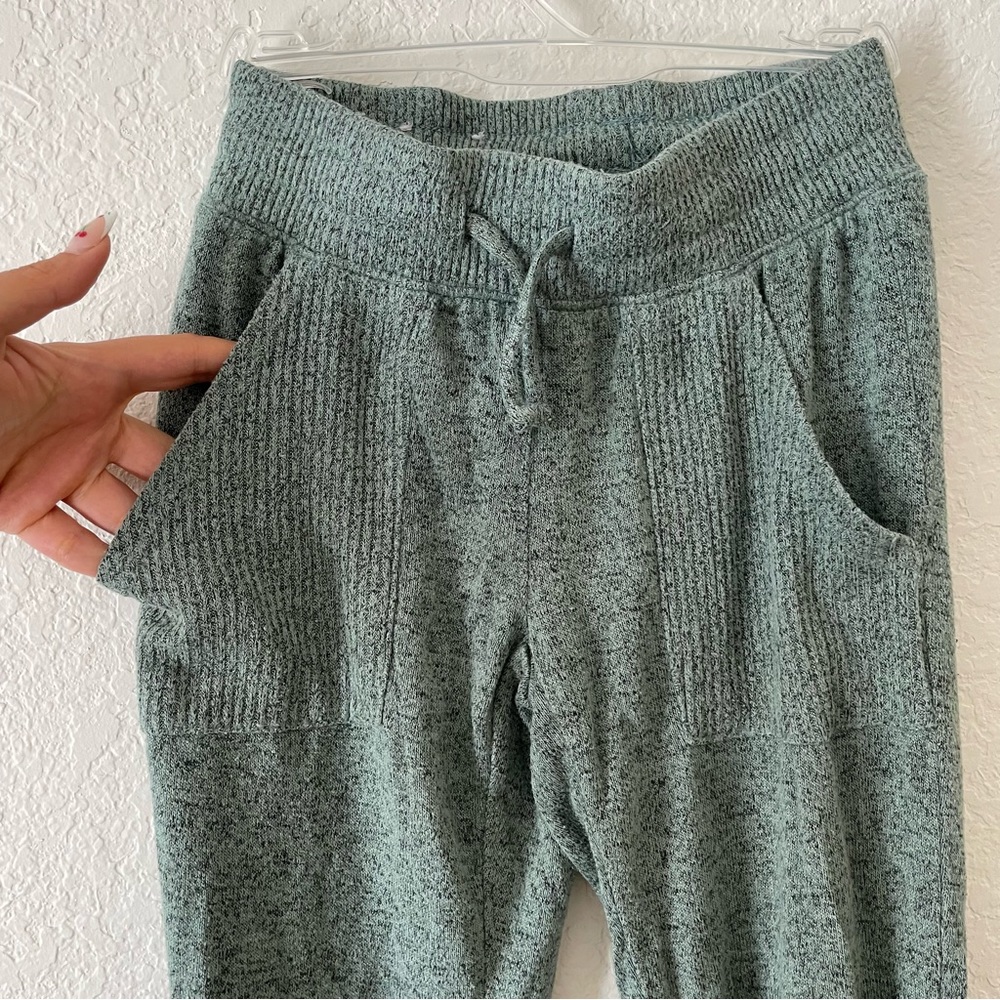Girls SO Sage Green Joggers Small 7